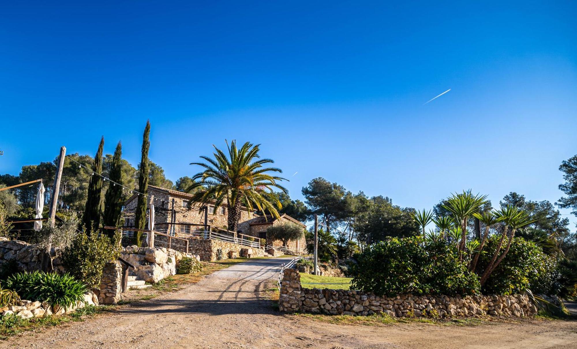 Masia Pou De La Vinya Sitges Exterior foto